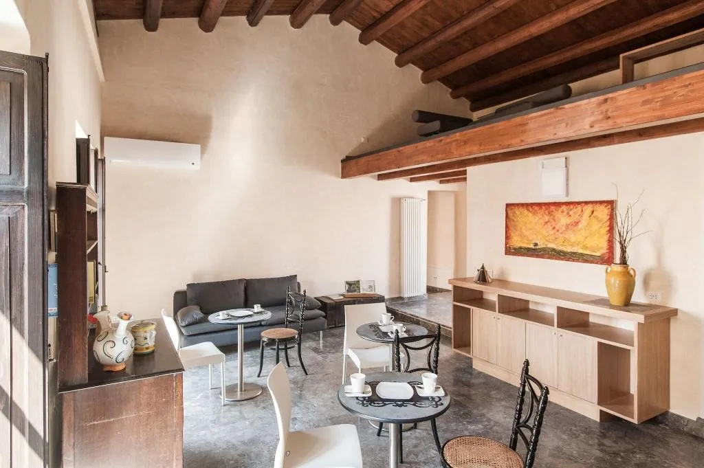Lobby, Le Pomelie Bed And Breakfast, Catania