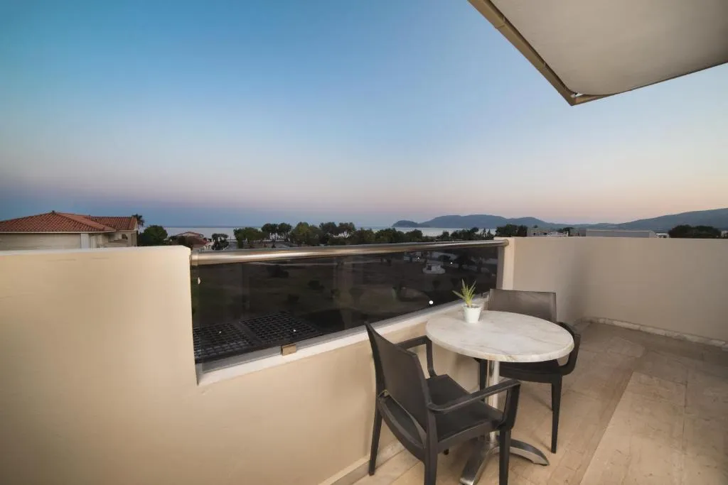 FAMILY ROOM TWO BEDS Room, Kalamaki Beach Zakynthos, Zante