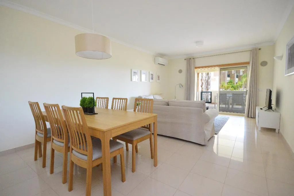 APARTMENT CAPACITY 4 Room, Millennium Plaza, Algarve