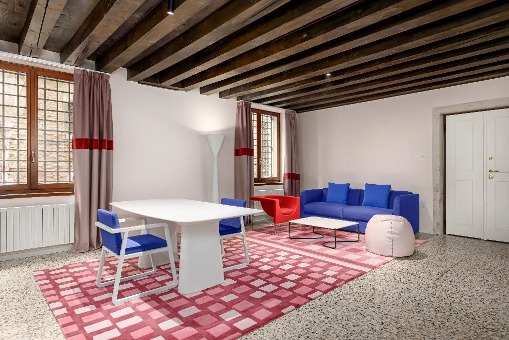 APARTMENT STANDARD Room, Palazzo Dei Fiori By Room Mate, Venice