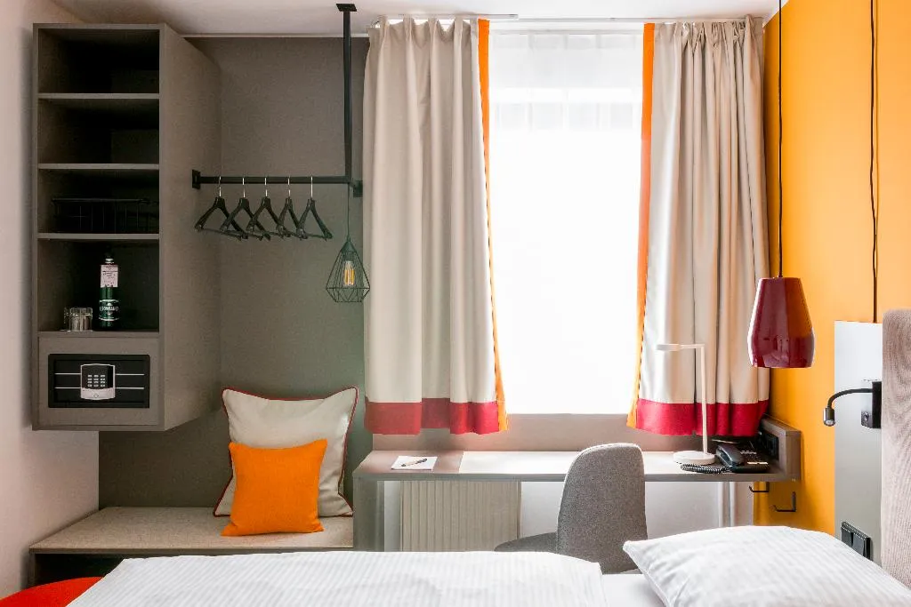 Room COMFORT Room, Vienna House Easy by Wyndham Cracow, Krakow