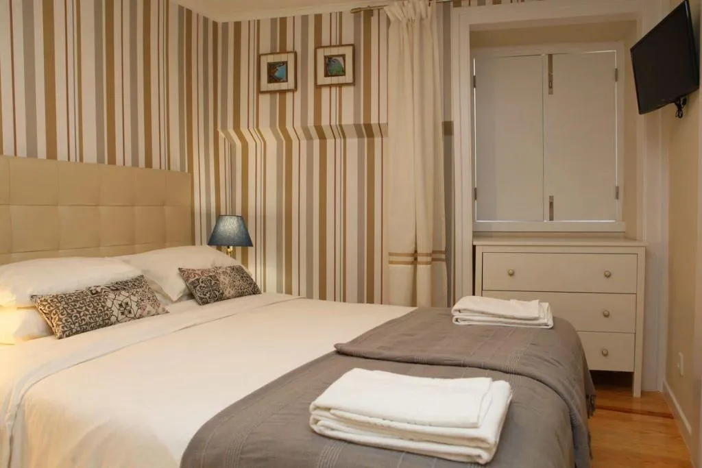 Room, Flores Guest House, Lisbon