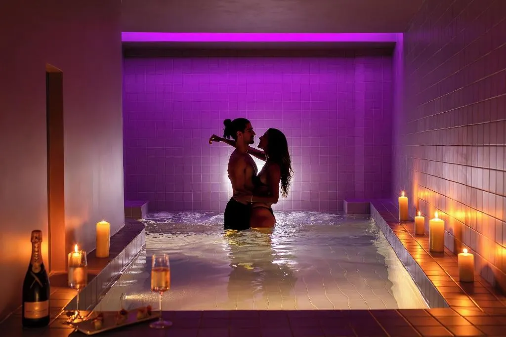 Sports and Entertainment, Neo Luxury Suites, Santorini