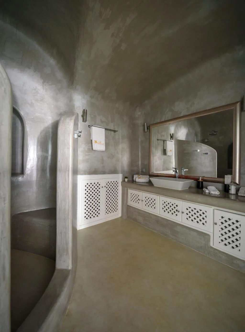 SUITE HONEYMOON Room, Pegasus Suites & Spa, Santorini