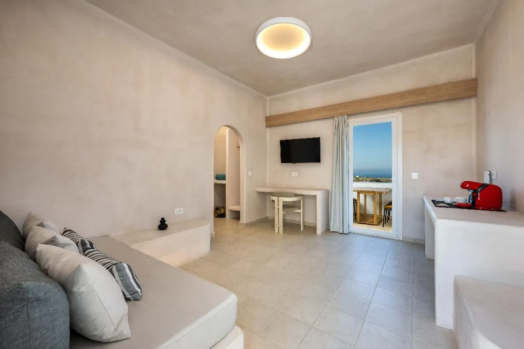 SUITE GRAND Room, Aelia Luxury Suites, Santorini