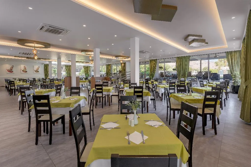 Restaurant, Olive Garden, Rhodes