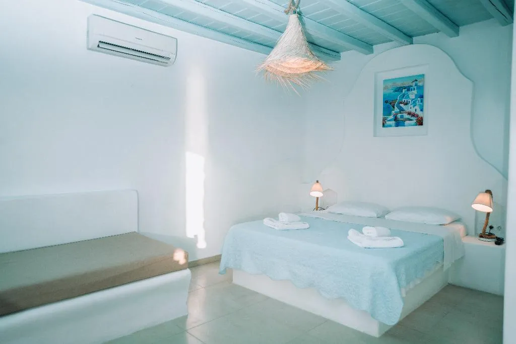 QUADRUPLE TWO BEDROOMS TWO BATHROOMS Room, Sofia's Bungalows Mykonos, Mykonos