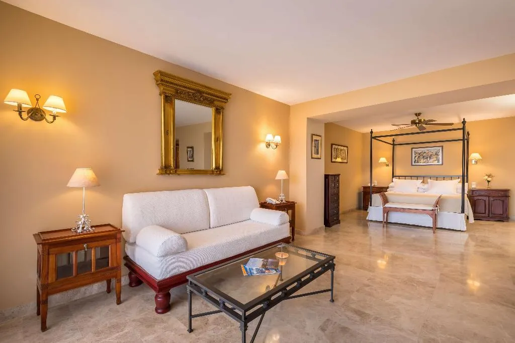 JUNIOR SUITE STANDARD Room, Hotel Guadalmina, Costa Del Sol