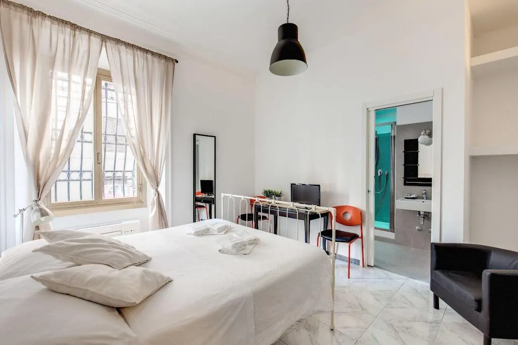 Room, B&B Locanderia, Naples