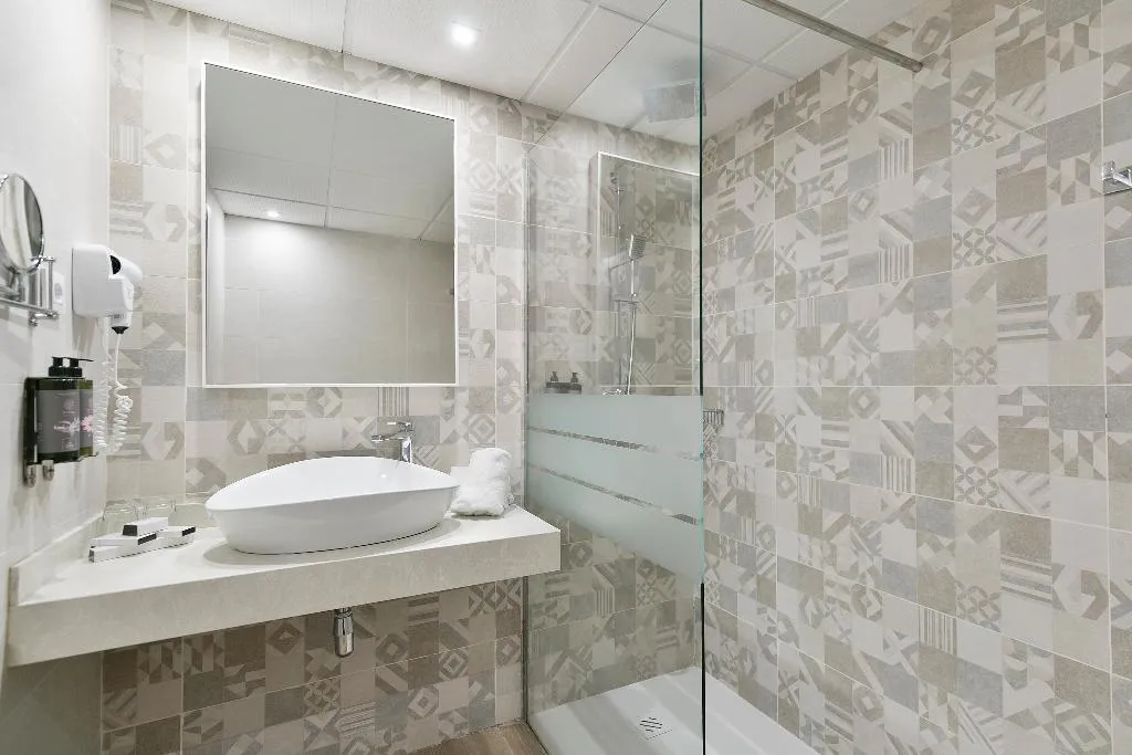 Double or Twin POOL VIEW Room, Best Lloret Splash, Costa Brava