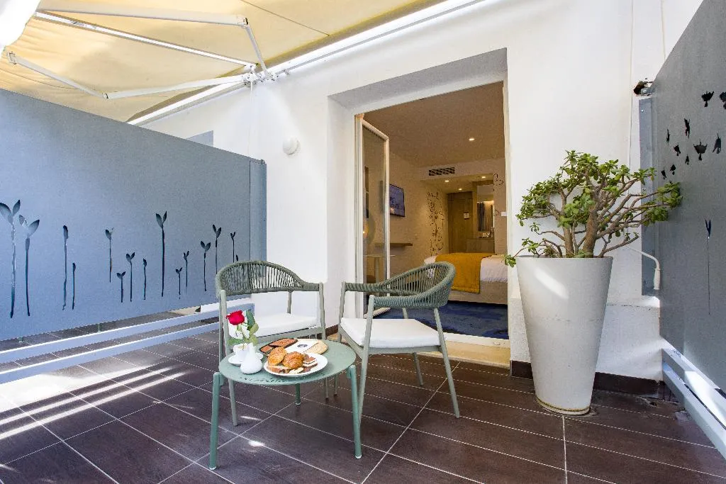 Room DELUXE WITH TERRACE Room, Carlton, Tunisia