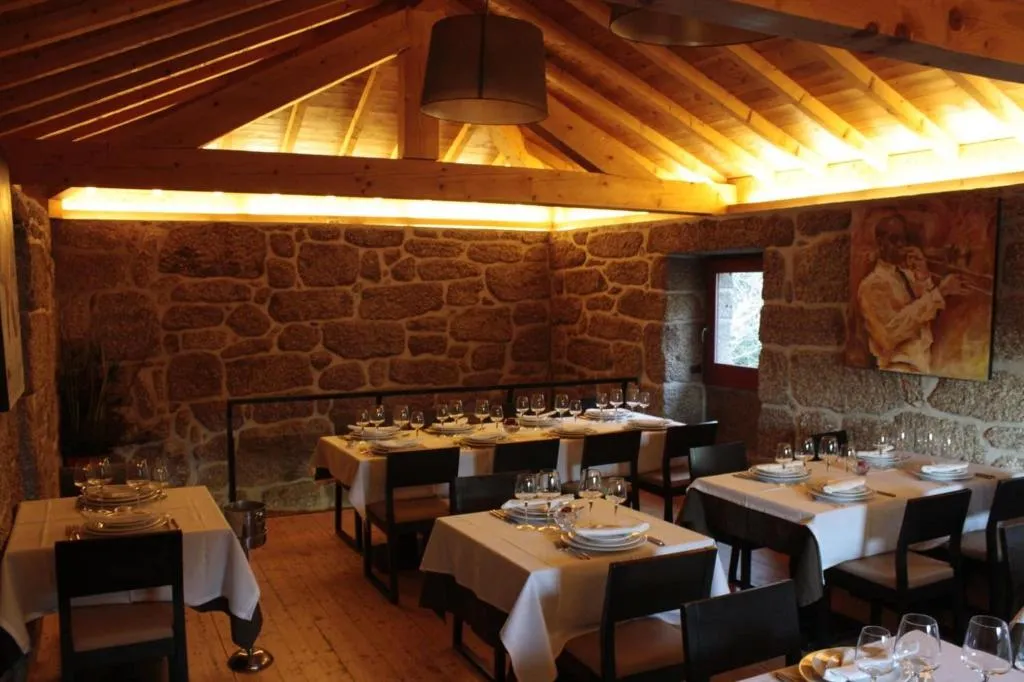 Restaurant, Aldeia Do Pontido, Porto