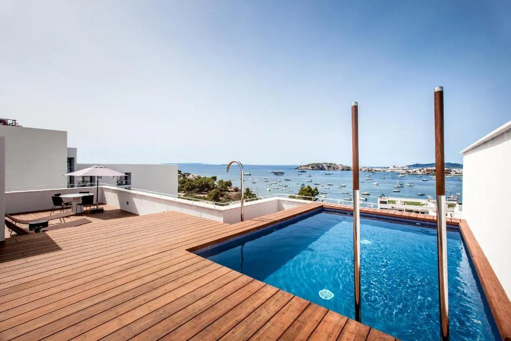 SUITE CAPACITY 3 Room, Ocean Drive Talamanca, Ibiza