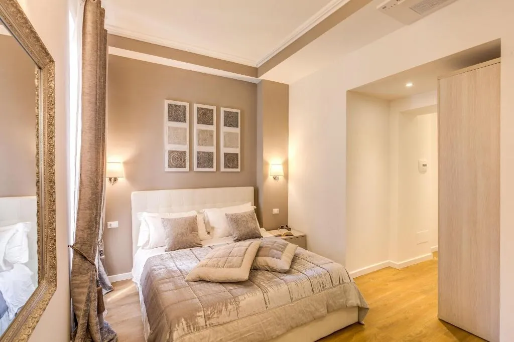 Room, The Bridge Suites, Rome