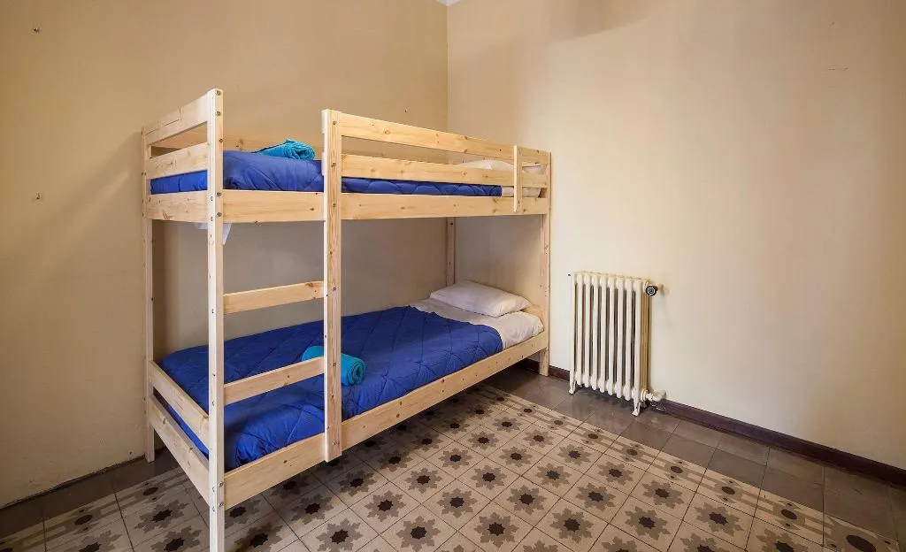 Room, Hostel Bed In Girona, Costa Brava