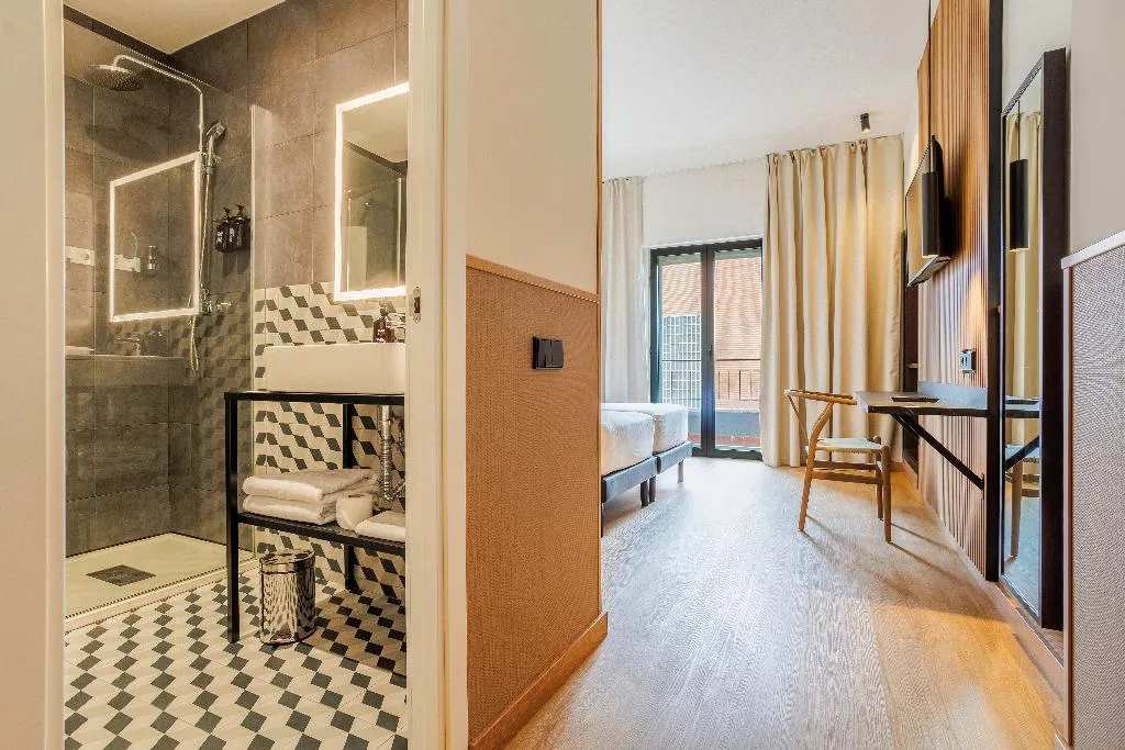 DOUBLE SINGLE USE SUPERIOR Room, Acta Madfor Hotel, Madrid