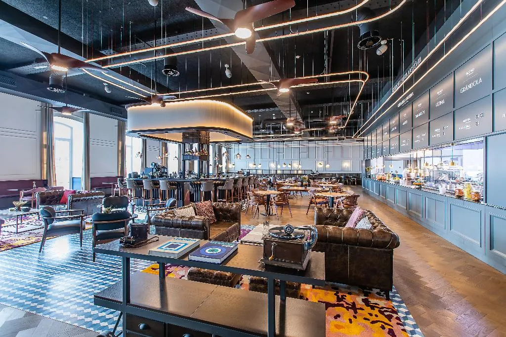 Restaurant, The Editory Riverside Santa Apolonia Hotel, Lisbon