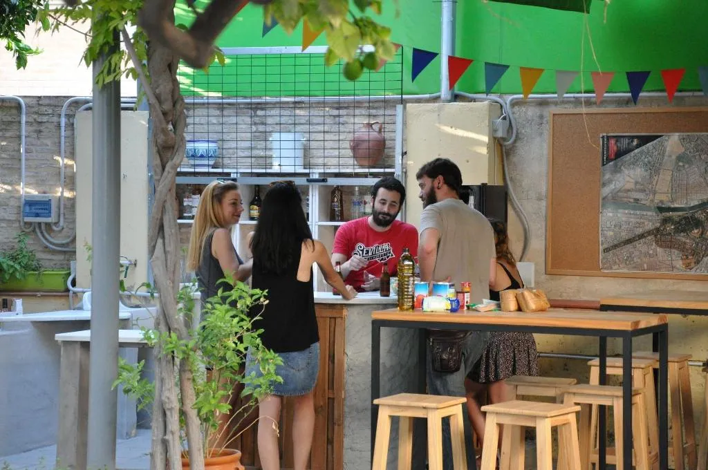 Sports and Entertainment, Lemon Garden Hostel Sevilla, Seville
