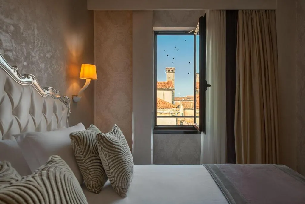 Room, Carnival Palace, Venice