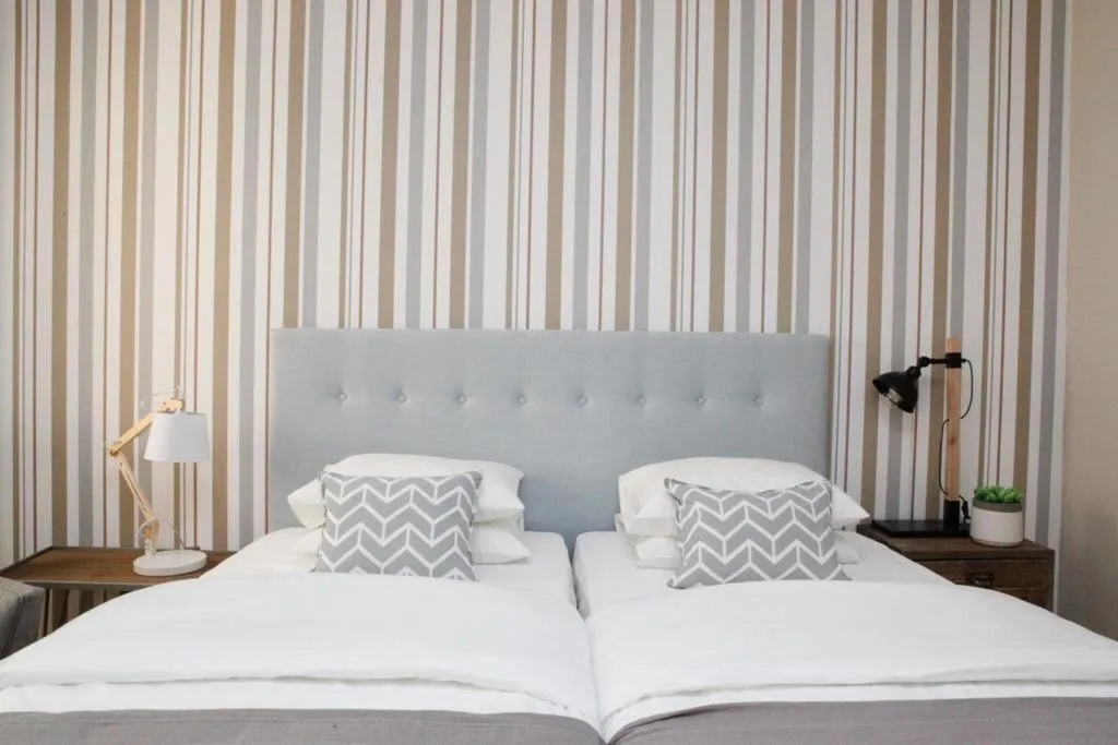 Room, Flores Guest House, Lisbon