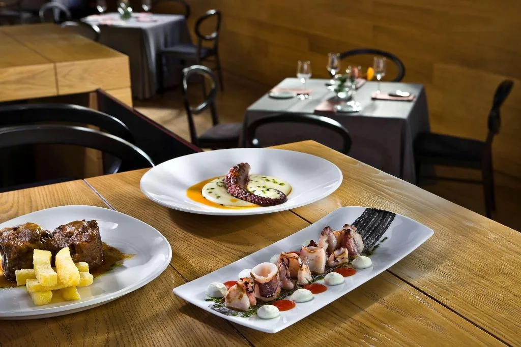 Restaurant, Hotel Colón Gran Meliá, Seville