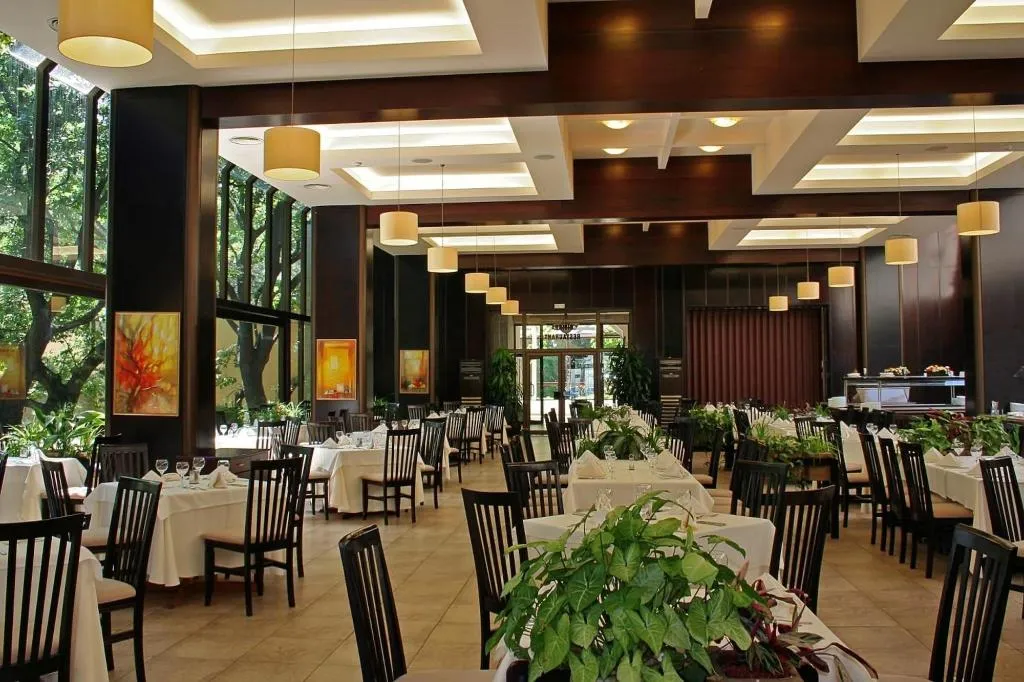 Restaurant, Riviera Beach Hotel & SPA - All Inclusive, Varna