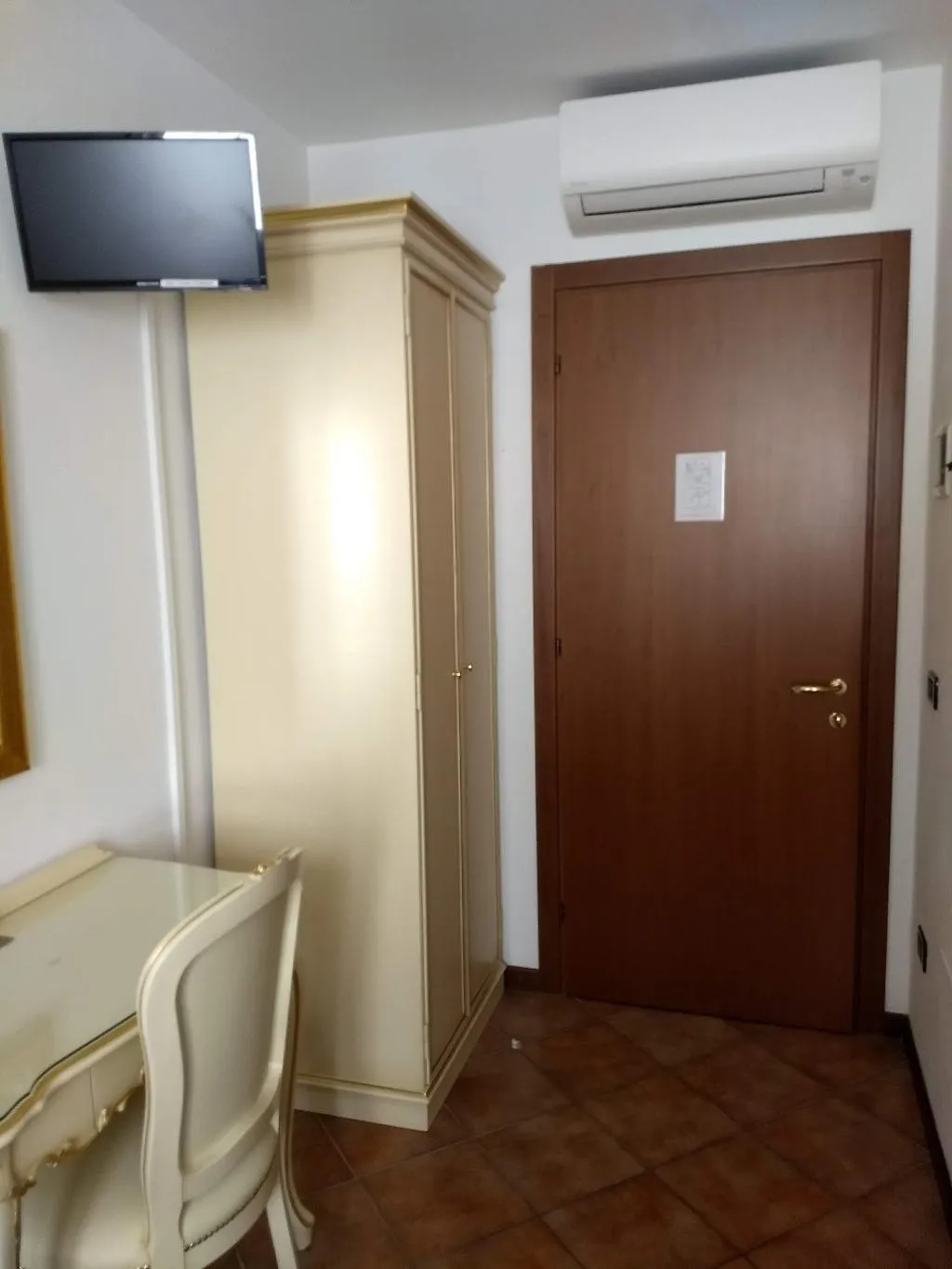 SINGLE STANDARD Room, Alloggi SS. Giovanni e Paolo, Venice