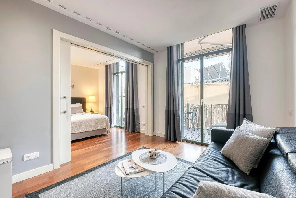 Room, Paseo De Gracia Apartments, Barcelona