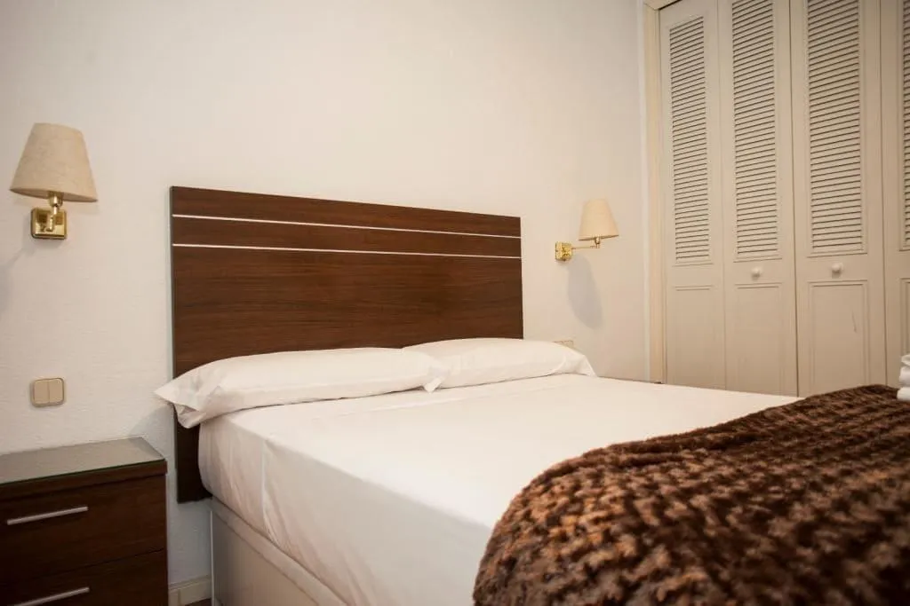 Room, Hostal JQC Ártico, Madrid