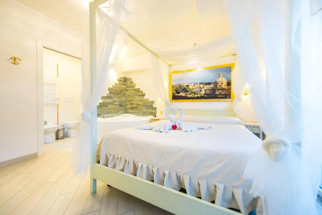 Room, Suites Roma Tiburtina, Rome