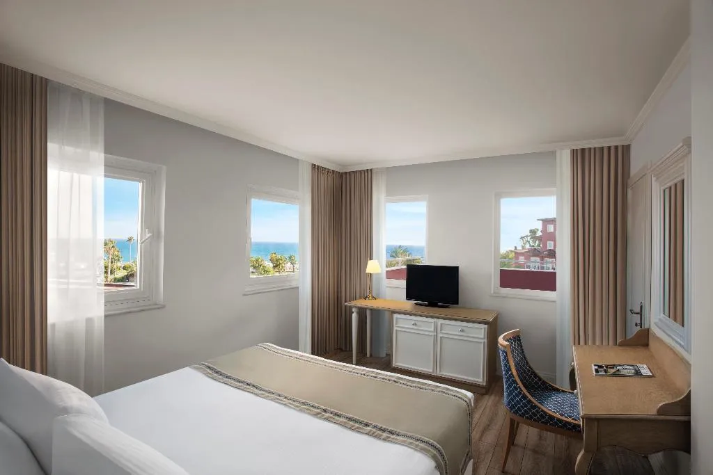 JUNIOR SUITE STANDARD Room, IC Santai Family Resort, Antalya