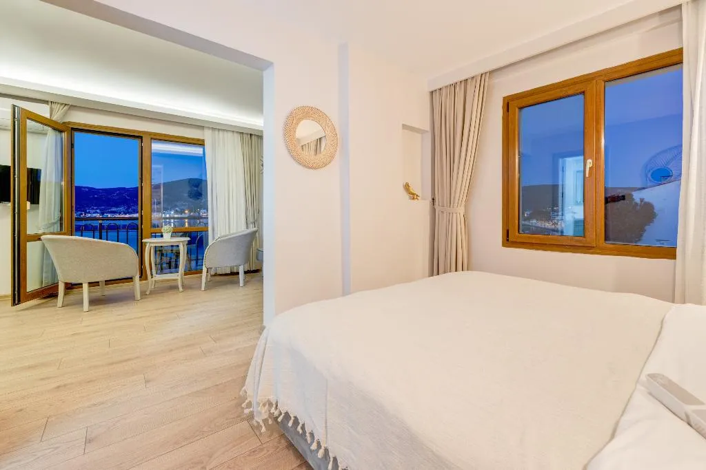 FAMILY ROOM SEA VIEW Room, Hanedan Hotel, Izmir