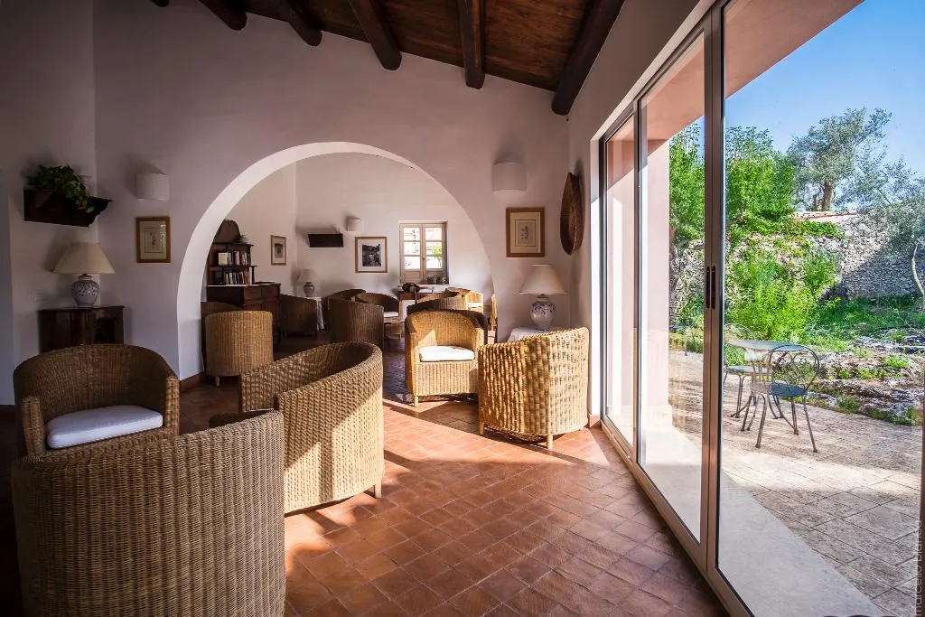 Lobby, Masseria degli Ulivi, Catania