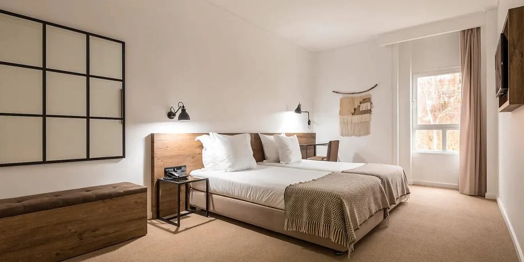 DOUBLE GARDEN VIEW Room, Lamego Hotel & Life, Porto