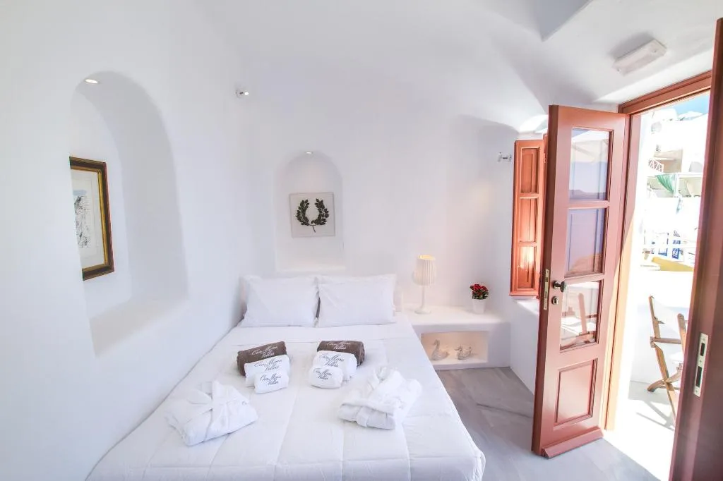 Room, Oia Mare Villas, Santorini