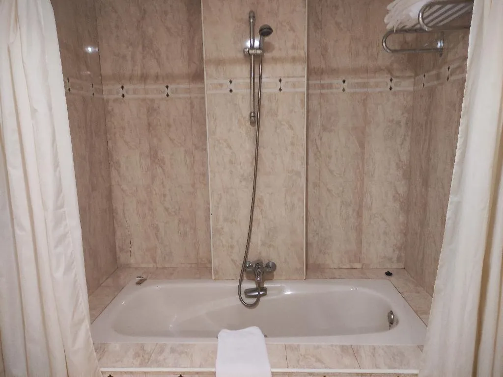 JUNIOR SUITE STANDARD Room, Ebora by Vivere Stays, Madrid