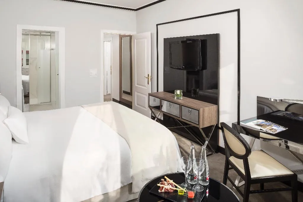 DOUBLE DELUXE Room, Melia Castilla, Madrid