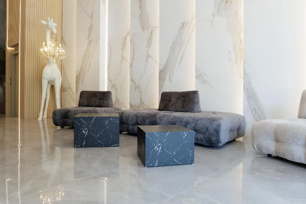Lobby, Hilton Garden Inn Athens Syggrou Avenue, Athens