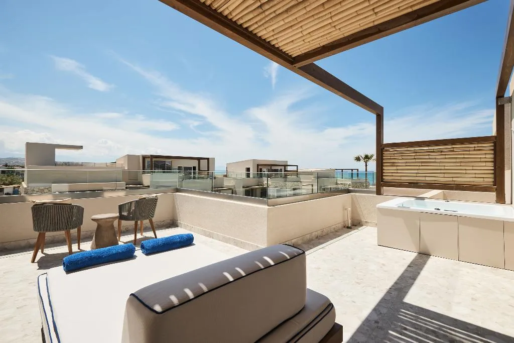 SUITE WITH JACUZZI Room, Uzenie All Suites Boutique Resort, Crete