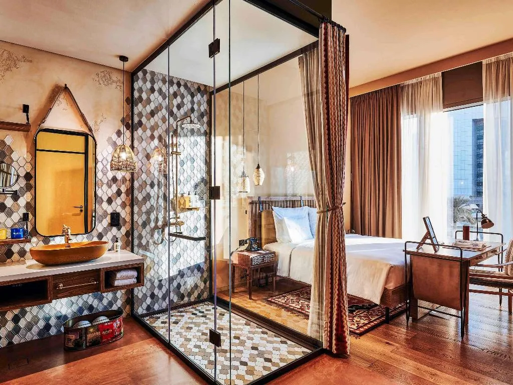 SINGLE KING SIZE BED Room, 25hours Hotel Dubai One Central, Dubai