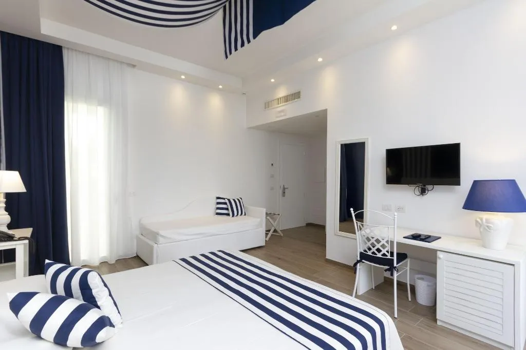 DOUBLE DELUXE GARDEN VIEW Room, Hotel Nautilus, Cagliari