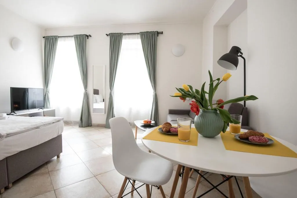 Restaurant, Boutique Apartments White Swan, Prague