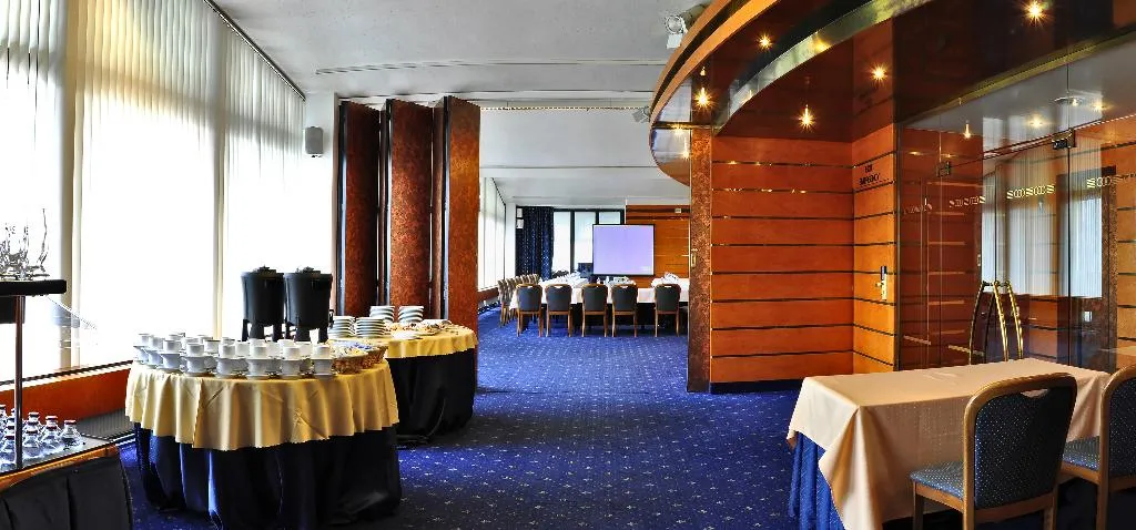 Conferences, Olympik, Prague