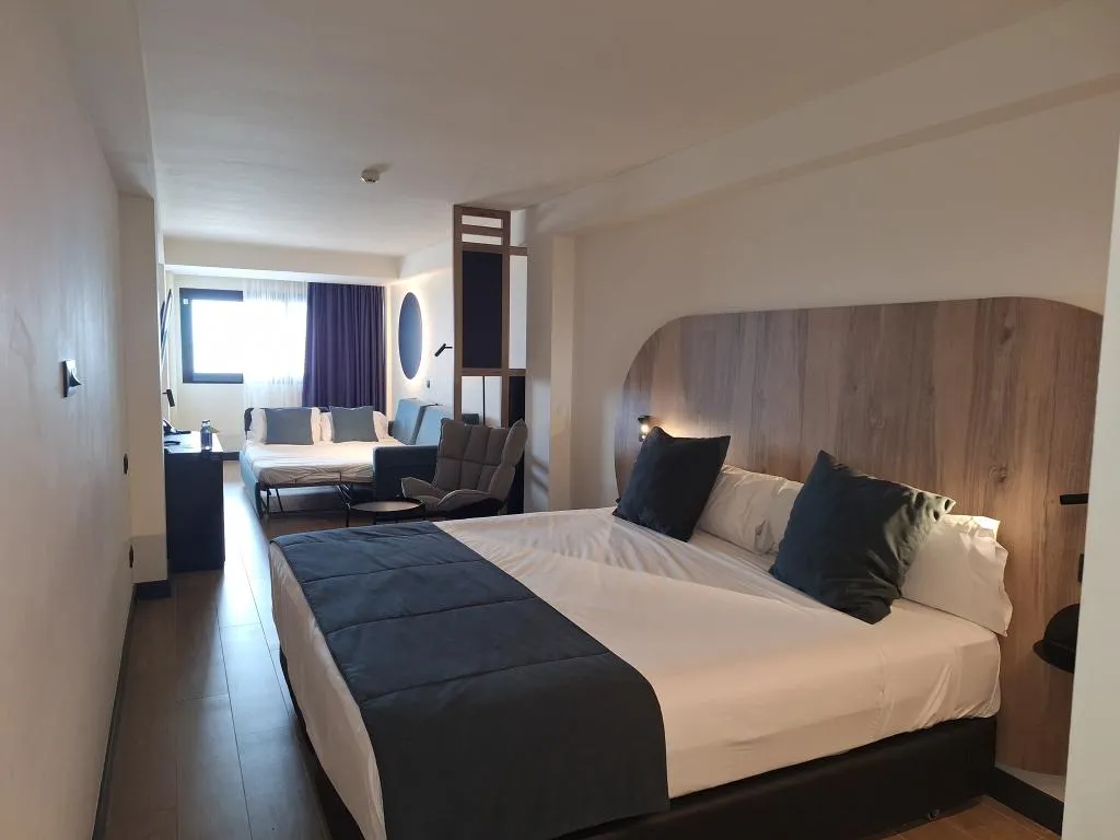 FAMILY ROOM CLASSIC SEA VIEW Room, Sercotel Playa Canteras, Gran Canaria