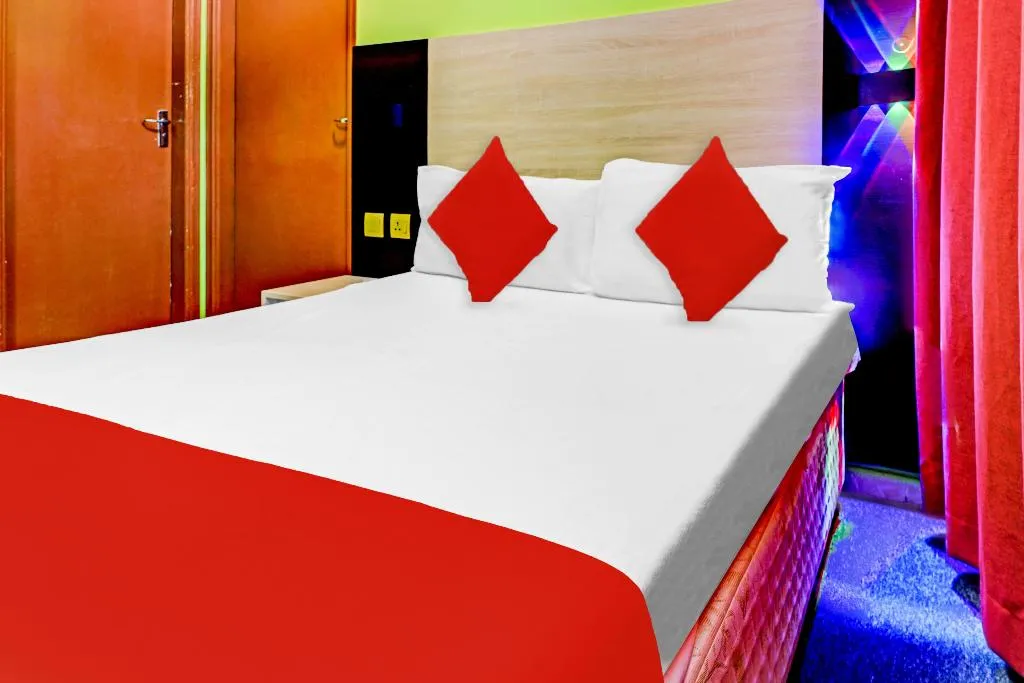 DOUBLE KING SIZE BED Room, Al Karawan Hotel, Dubai