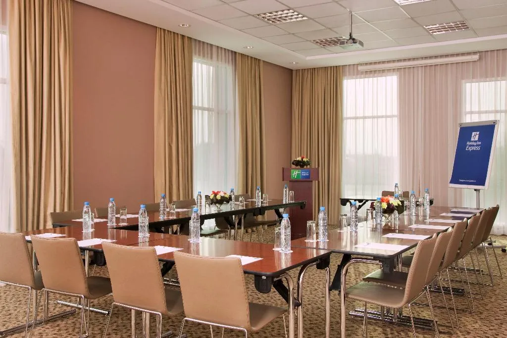Conferences, Holiday Inn Express Dubai Jumeirah, Dubai