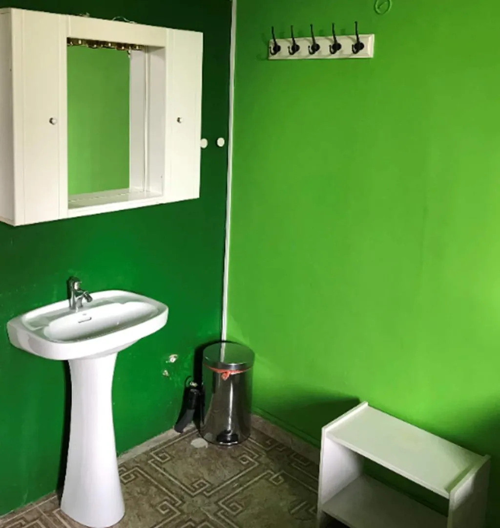 Room, Hostal Apolo Xi, Madrid