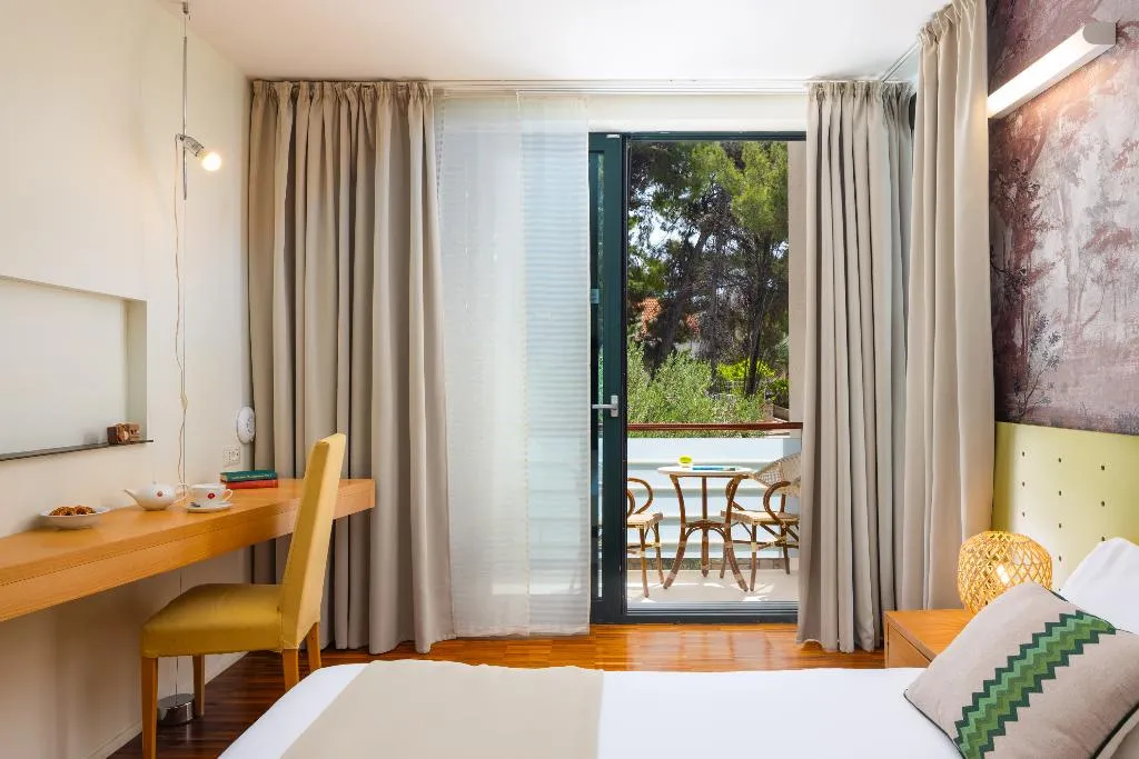 Double or Twin SUPERIOR GARDEN VIEW Room, Aminess Vival Velaris Resort, Split