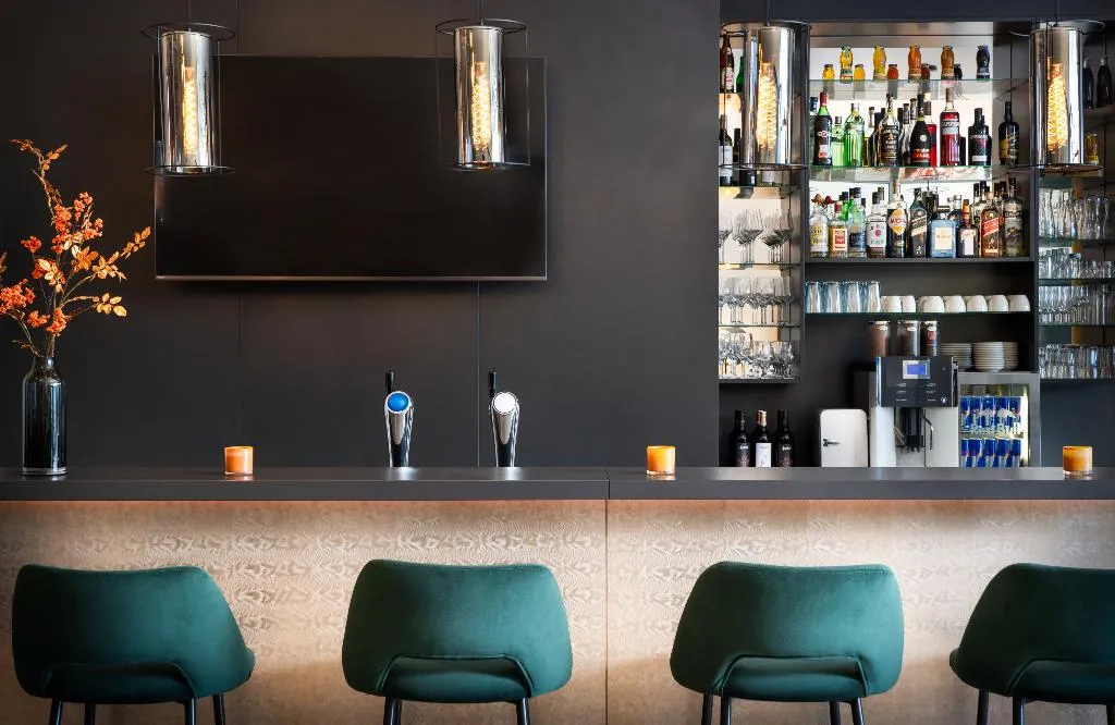 Bar, Leonardo Hotel Salzburg Airport, Salzburg