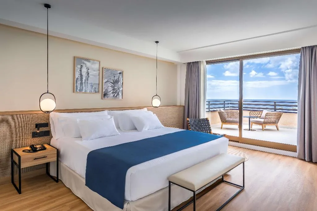 JUNIOR SUITE DELUXE SEA VIEW Room, Barcelo Lanzarote Royal Level, Lanzarote